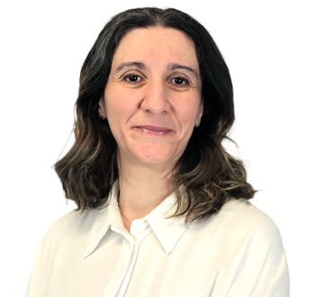 Photo de Leila Azzoug, Adjointe, membre de l'équipe expert.