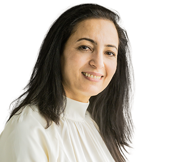 Photo de Fatima Mouhssine, Adjointe, membre de l'équipe expert.