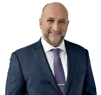 Photo de Dominic Iannuzzi, Conseiller principal en gestion de patrimoine et gestionnaire de portefeuille, membre de l'équipe expert.