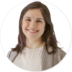Photo de Eliane Beauregard, Associée en communication et développement, membre de l'équipe expert.