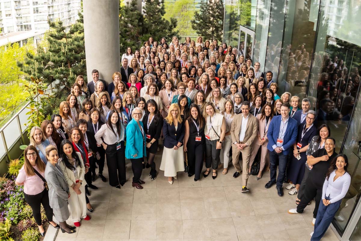 Photo de groupe prise lors de la 15e édition du colloque des femmes de la FBNGP.