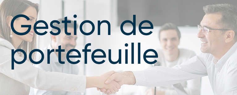 Image d'une rencontre entre conseiller et clients avec le titre Gestion de portefeuille