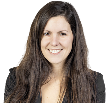 Photo de Sara Thibault, Associée en gestion de patrimoine, membre de l'équipe expert.