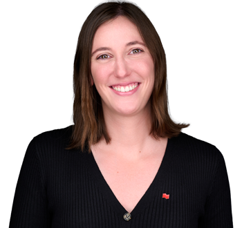 Photo de Véronique Fabi, Associée principale en gestion de patrimoine, membre de l'équipe expert.