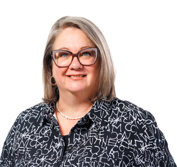 Photo de Andrée Péloquin, Associée principale en gestion de patrimoine, membre de l'équipe expert.