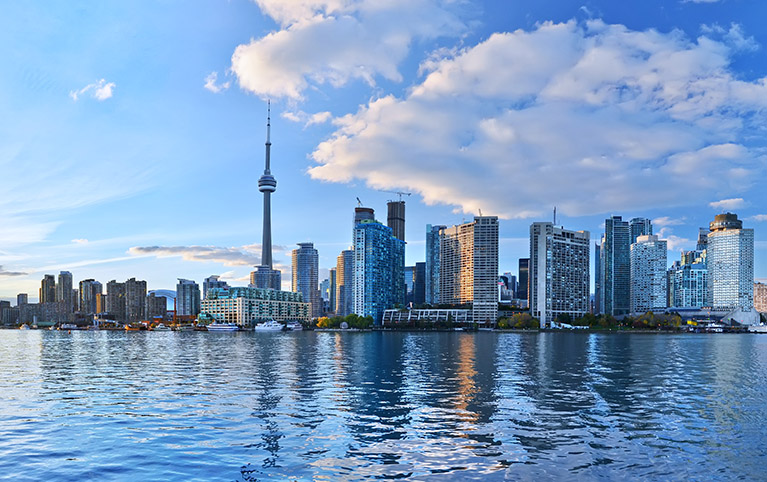Paysage urbain de Toronto avec la tour CN.