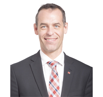 Photo de Simon Giroux, Directeur, solutions bancaires aux entreprises, collaborateur et partenaire. 
